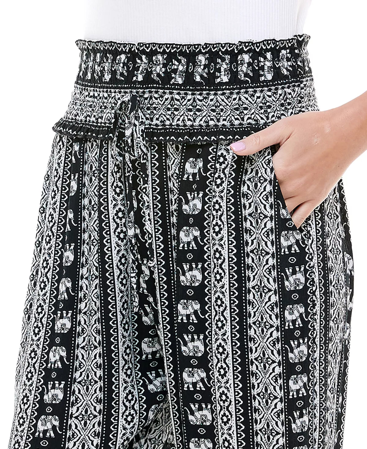 Be Bop Juniors Smocked-Waist Cropped Pants Color Black/Ivory Size S