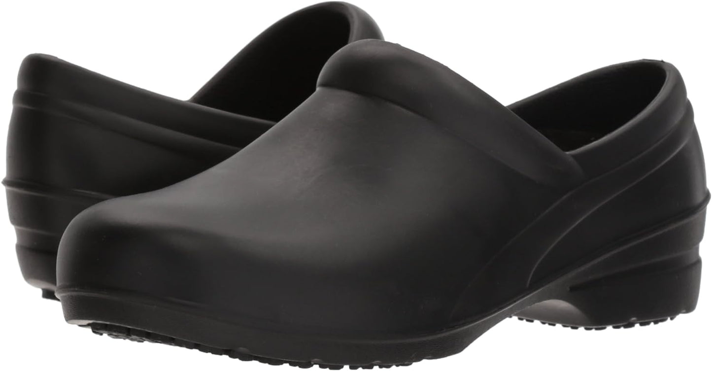 Easy Street Women's Kris Slip-Resistant Clogs Color Black Size 10M