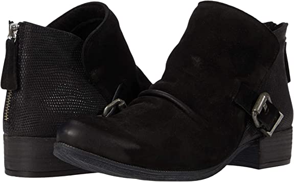 Bueno Bueno Women's Maude Booties Color Black Nubuck Size 10.5M