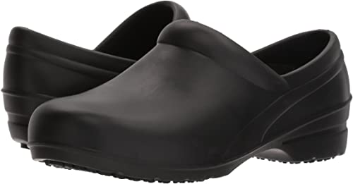 Easy Works womens Kris Health Care Professional Shoe Color Black Size 8M