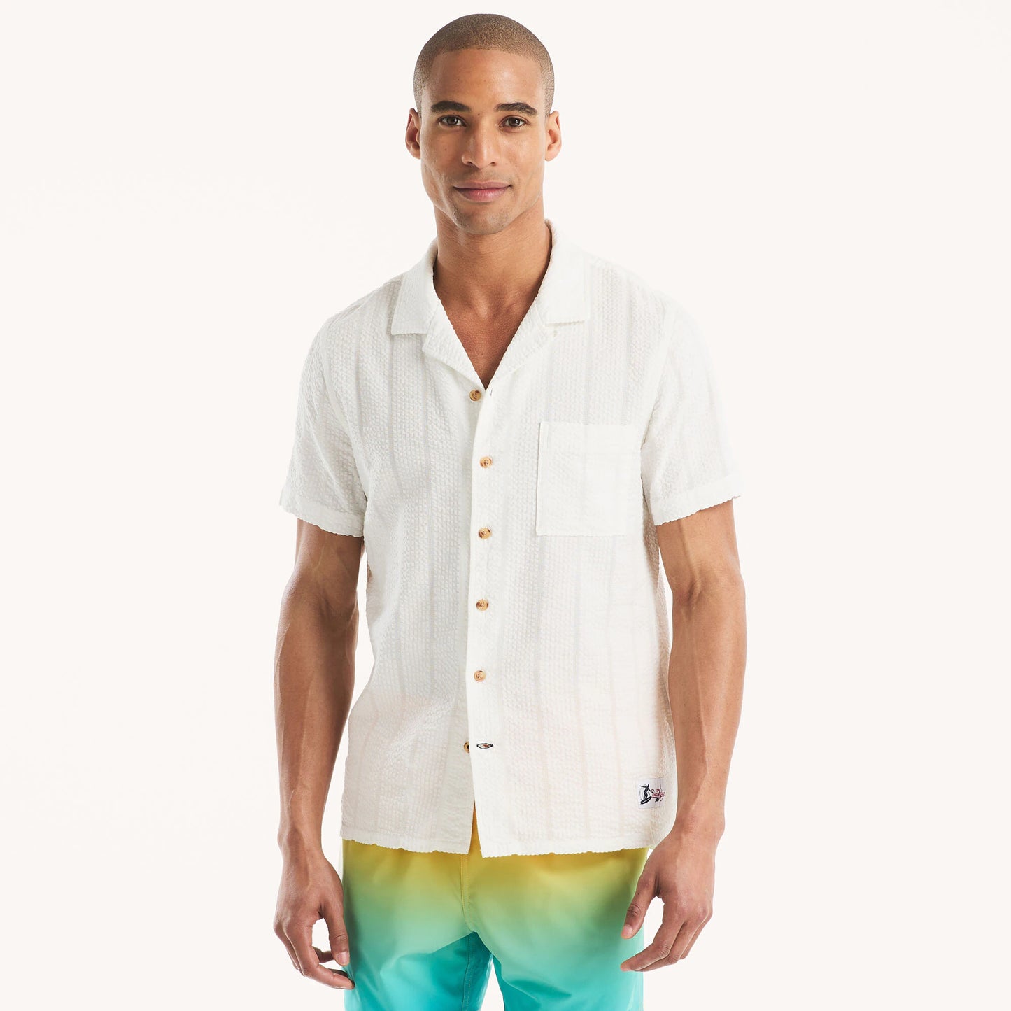 Nautica Men's Seersucker Camp Short-Sleeve Camp Shirt  Egret Size L