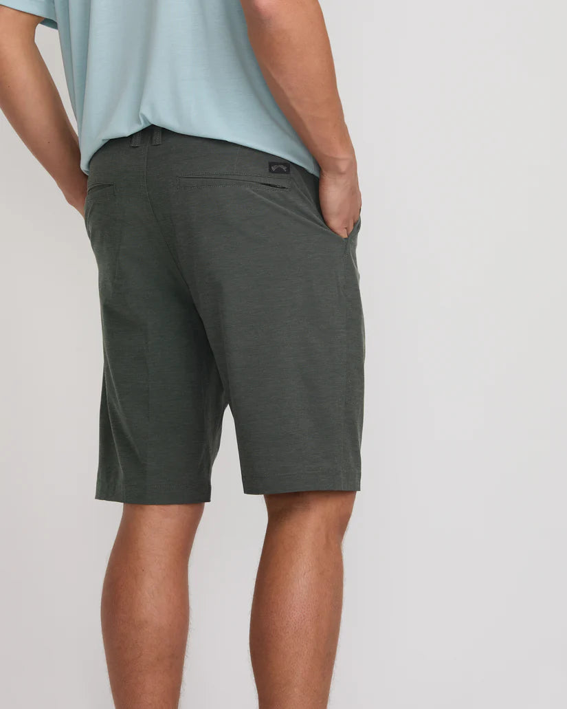 Billabong Men's Crossfire Submersible Hybrid Shorts  Asphalt Size 30