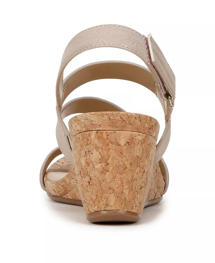 Naturalizer Women's Adria Wedge Sandal  Fawn Faux Leather Size 7W