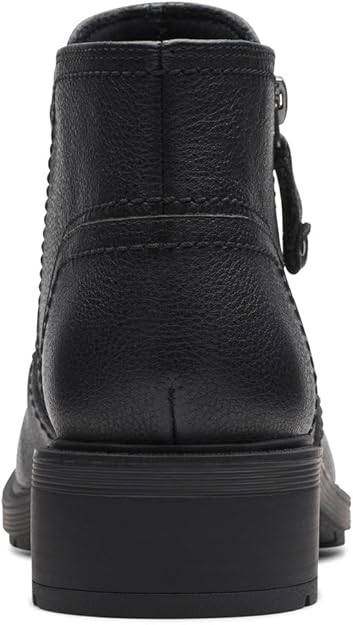 Clarks Women's Hearth Dove Lug Sole Ruched Booties  Black Leather Size 6.5