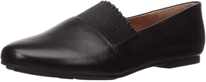 Gentle Souls by Kenneth Cole Women's Eugene Ruffle Slipper Loafer  Color Black Size 9M