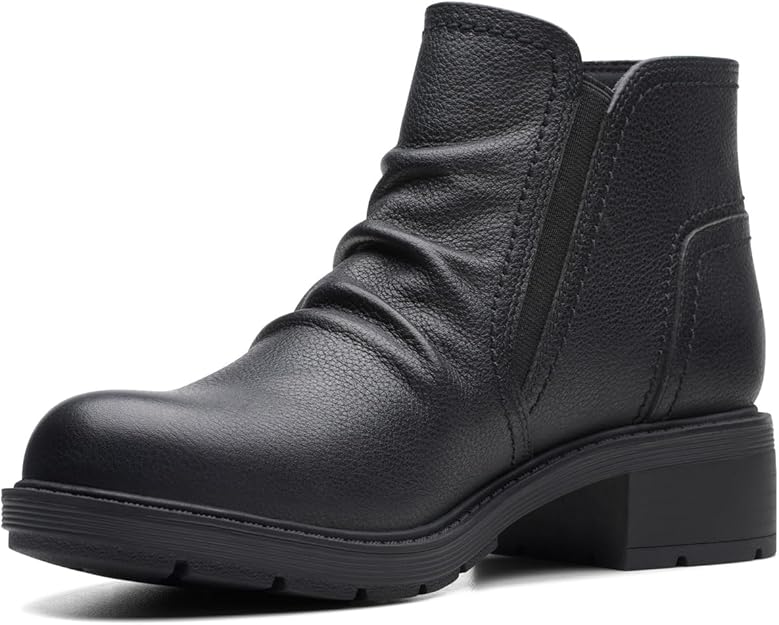 Clarks Women's Hearth Dove Lug Sole Ruched Booties  Black Leather Size 6.5