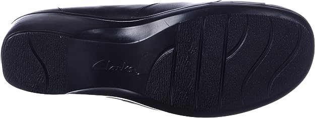 Clarks Women's May Marigold Slip-On Loafer Black Leather Size 5.5
