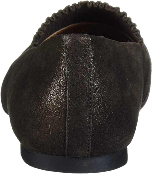 Gentle Souls by Kenneth Cole Women's Eugene Ruffle Slipper Loafer  Color Bronze Size 6.5M