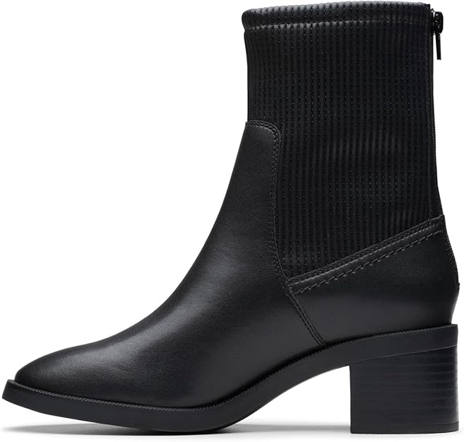 Clarks Women's Lileigh Holly Ankle Boots  Black Leather Size 7