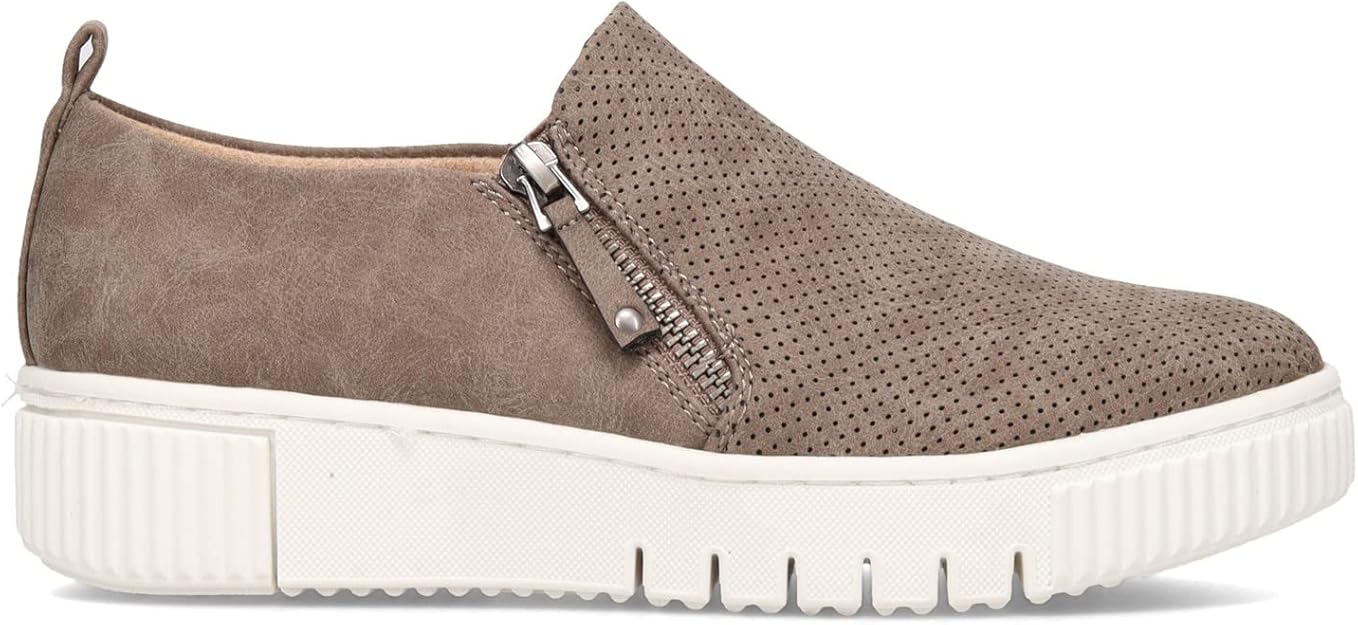Soul Naturalizer Women's Turner Slip-On Sneakers  Grey Faux Leather Size 6W