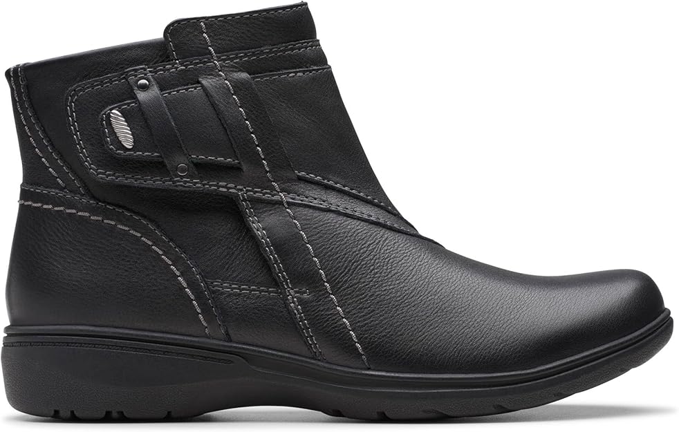 Clarks Women's Collection Carleigh Style Boots  Black Leather Size 5