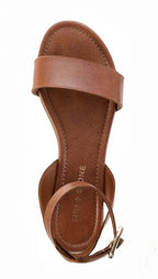 Sun + Stone Women's Miiah Flat Sandals  Cognac Size 8.5