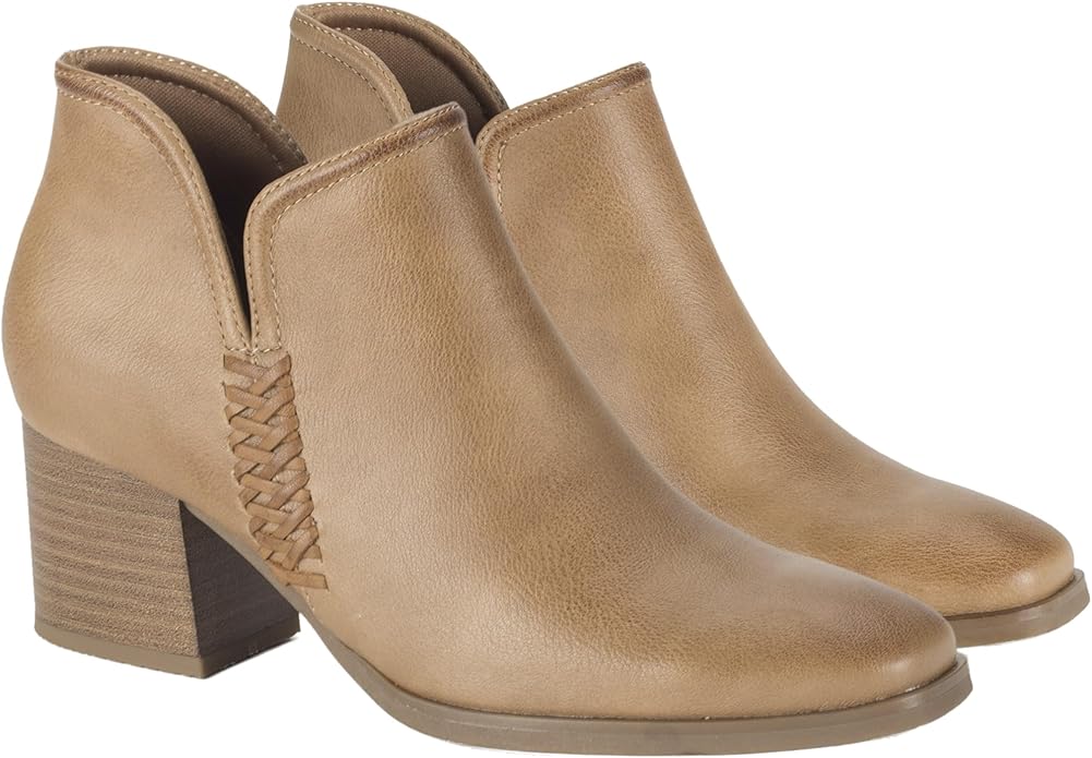 Baretraps Women's Tristen Ankle Booties  Salted Caramel Size 8.5