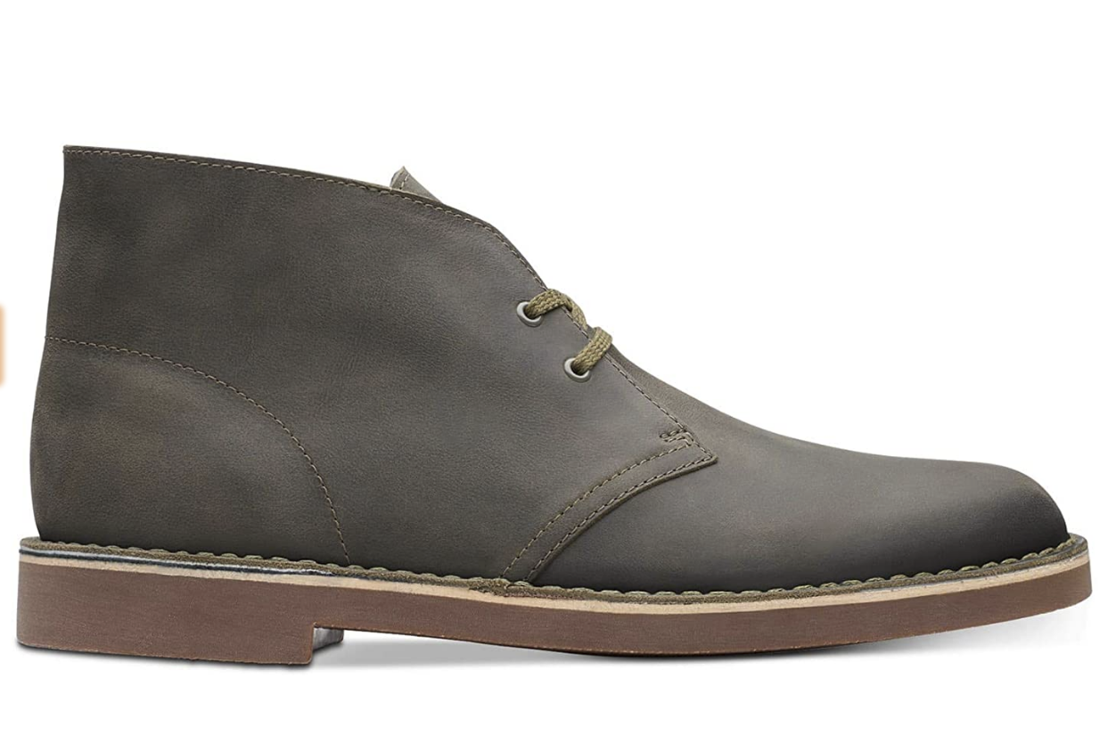 Clarks Men's Bushacre 2 Chukka Boot  Color Olive Leather Size 11.5M