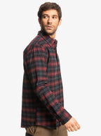 Quiksilver Men's Cliff Edge Flannel Shirt  Color Deep Red Size XL