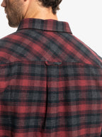 Quiksilver Men's Cliff Edge Flannel Shirt  Color Deep Red Size XL