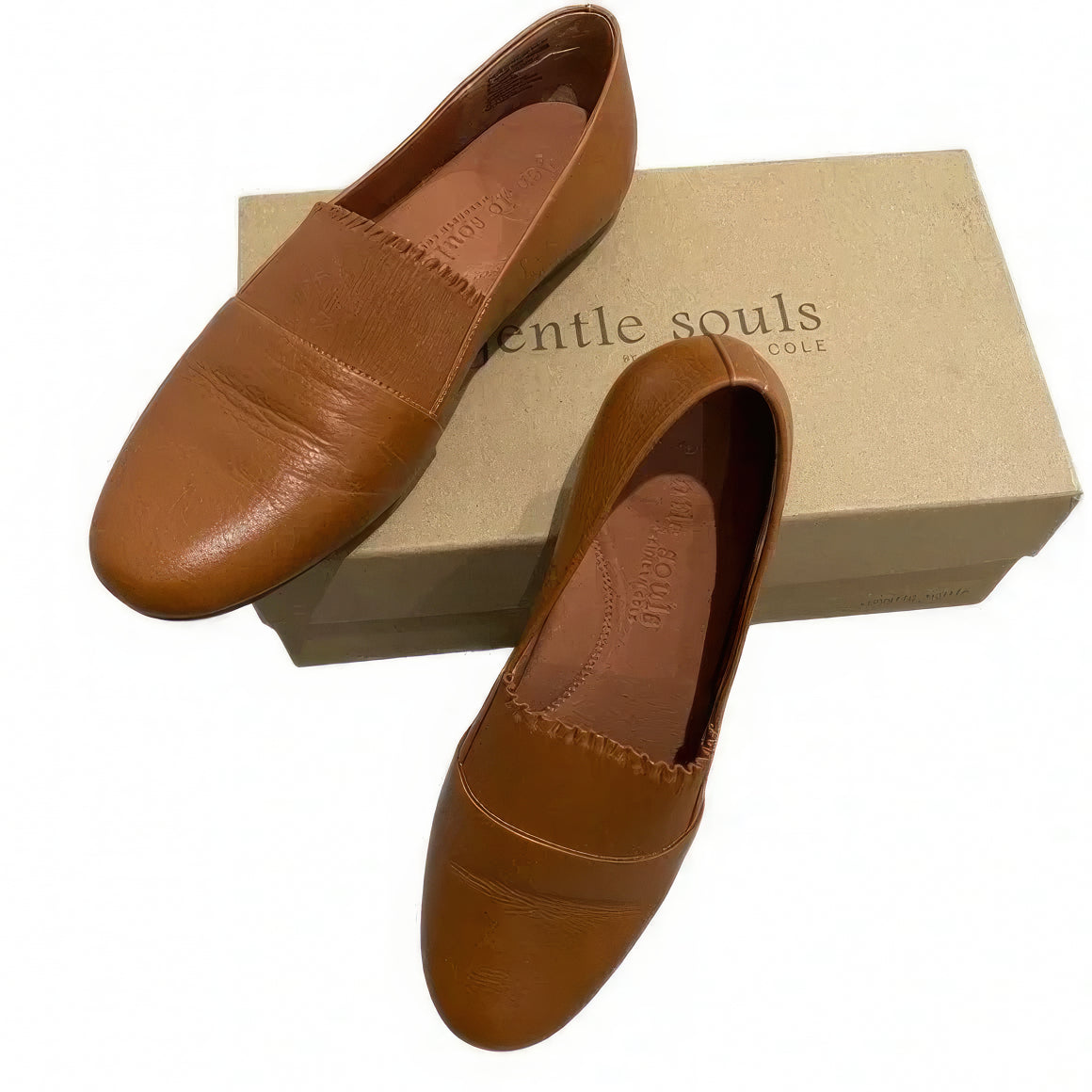 Gentle Souls by Kenneth Cole Women's Eugene Ruffle Flats  Color Cognac Size 9.5M