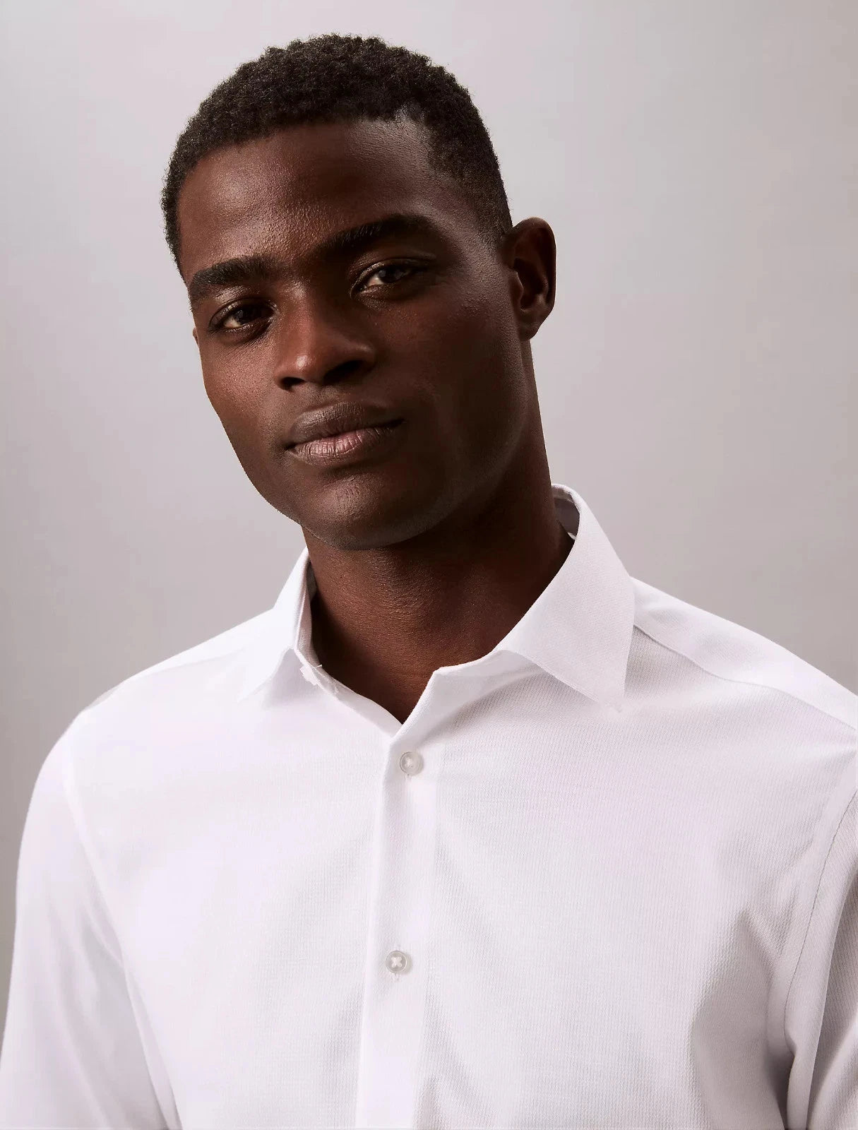 Calvin Klein STEEL+ Men's Solid Slim Fit Button-Down Shirt  White 17 32/33