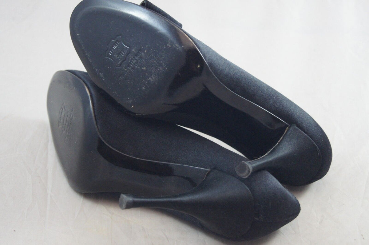 Stuart Weitzman Women's Ringbling Formal Dress Pumps  Black Satin Size 9.5