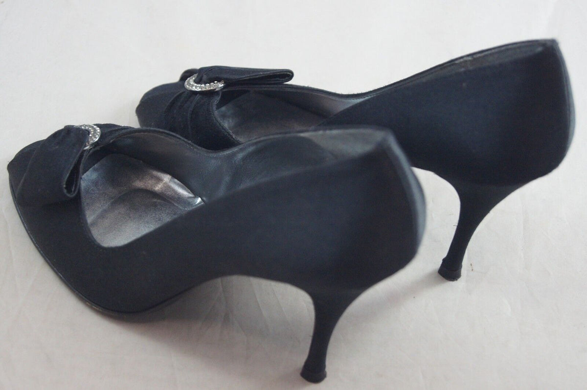 Stuart Weitzman Women's Ringbling Formal Dress Pumps  Black Satin Size 9.5