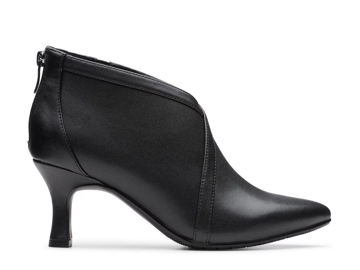 Clarks Women's Kataleyna Sol Boots  Black Leather Size 7