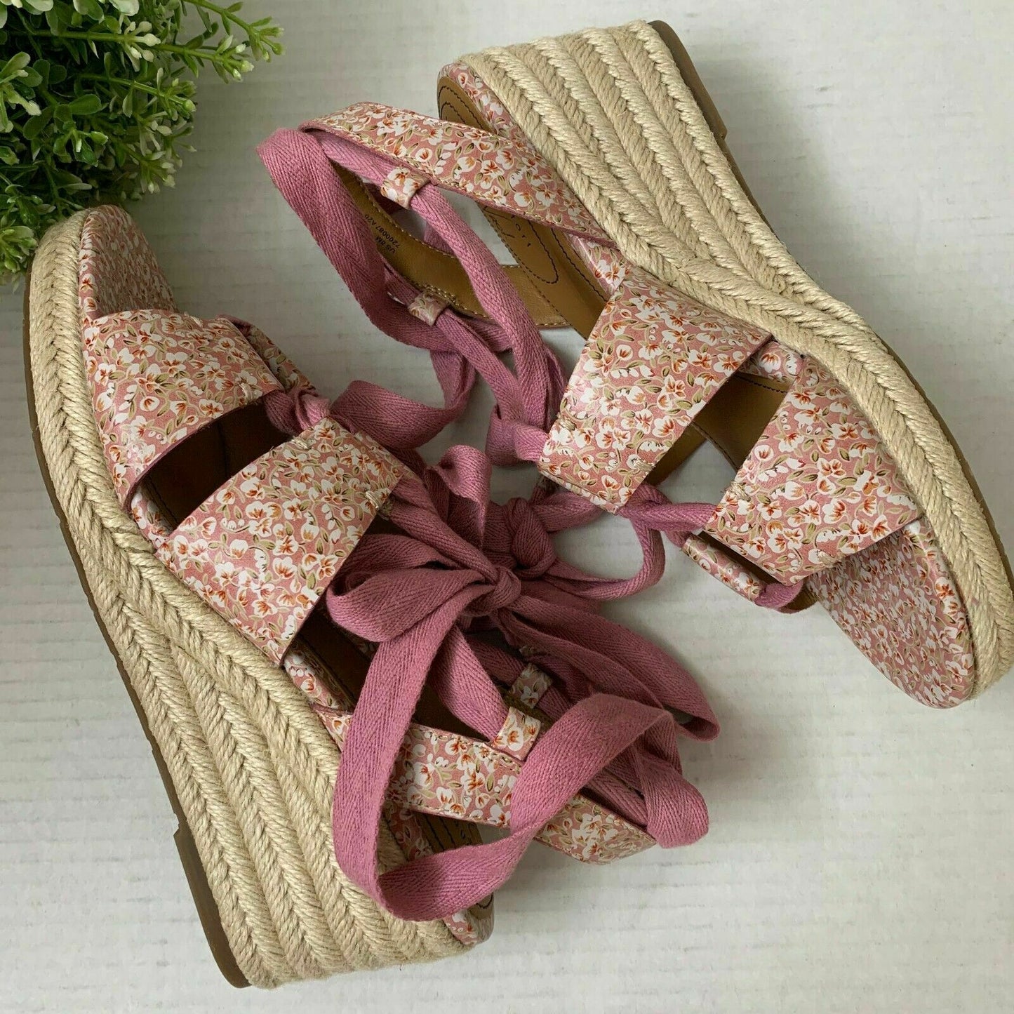 Patricia Nash Women's Riva Wedge Sandals  Color Blush Bouquet Size 8.5M