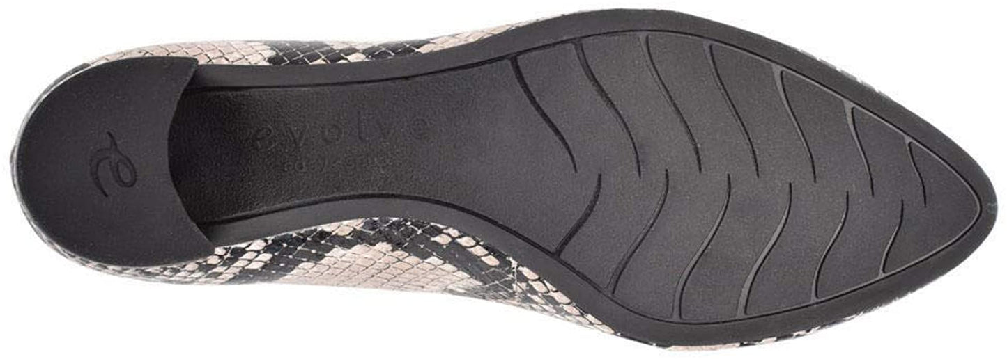 Evolve By Easy Spirit Women's Robin Slip On  Color Cream/Black Snake Size 7.5B(M)