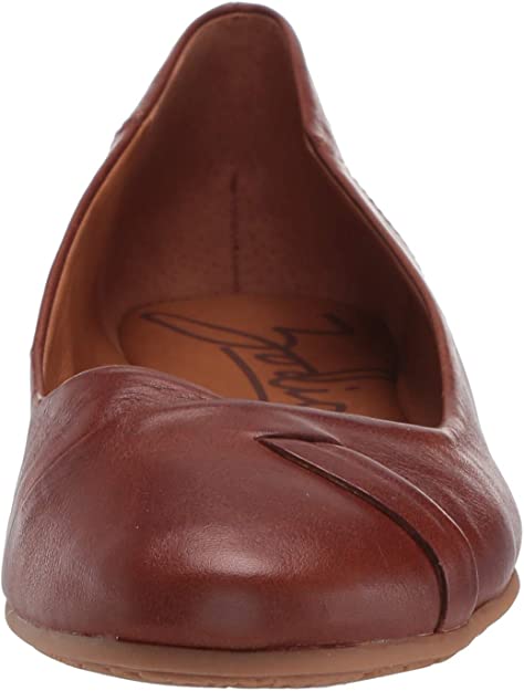 ZODIAC Women's Sadie Ballet Flat  Color Cognac Size 11M