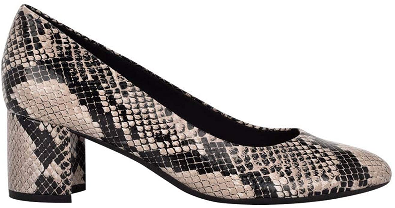 Evolve By Easy Spirit Women's Robin Slip On  Color Cream/Black Snake Size 7.5B(M)
