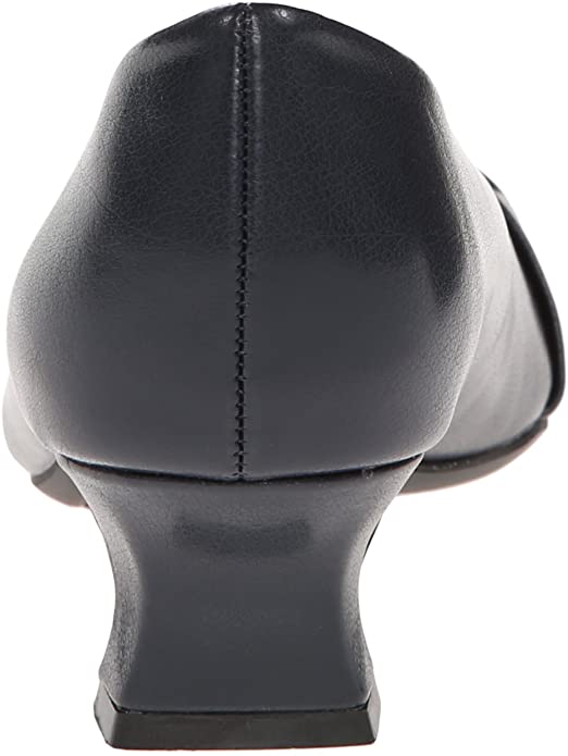 Easy Street Women's Waive Dress Pump