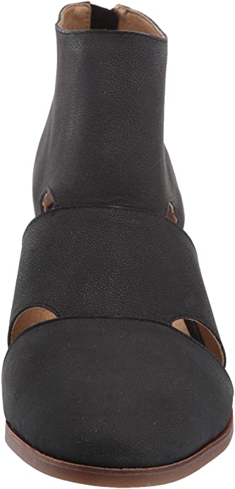 Lucky Brand Women's Ralwan Ankle Boot  Size: 6.5M