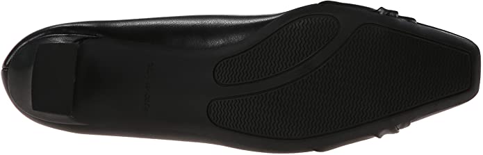 Easy Street Women's Waive Dress Pump
