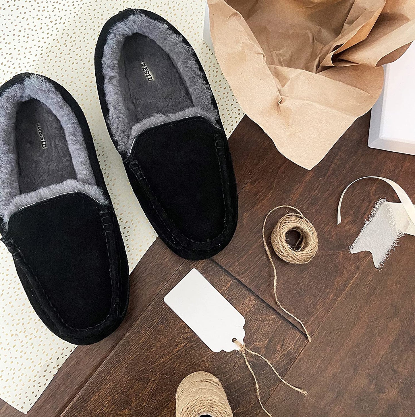 Fireside by Dearfoams Men's Melbourne Shearling Water Resistant Moccasin Slipper   Color: Black Size 10M