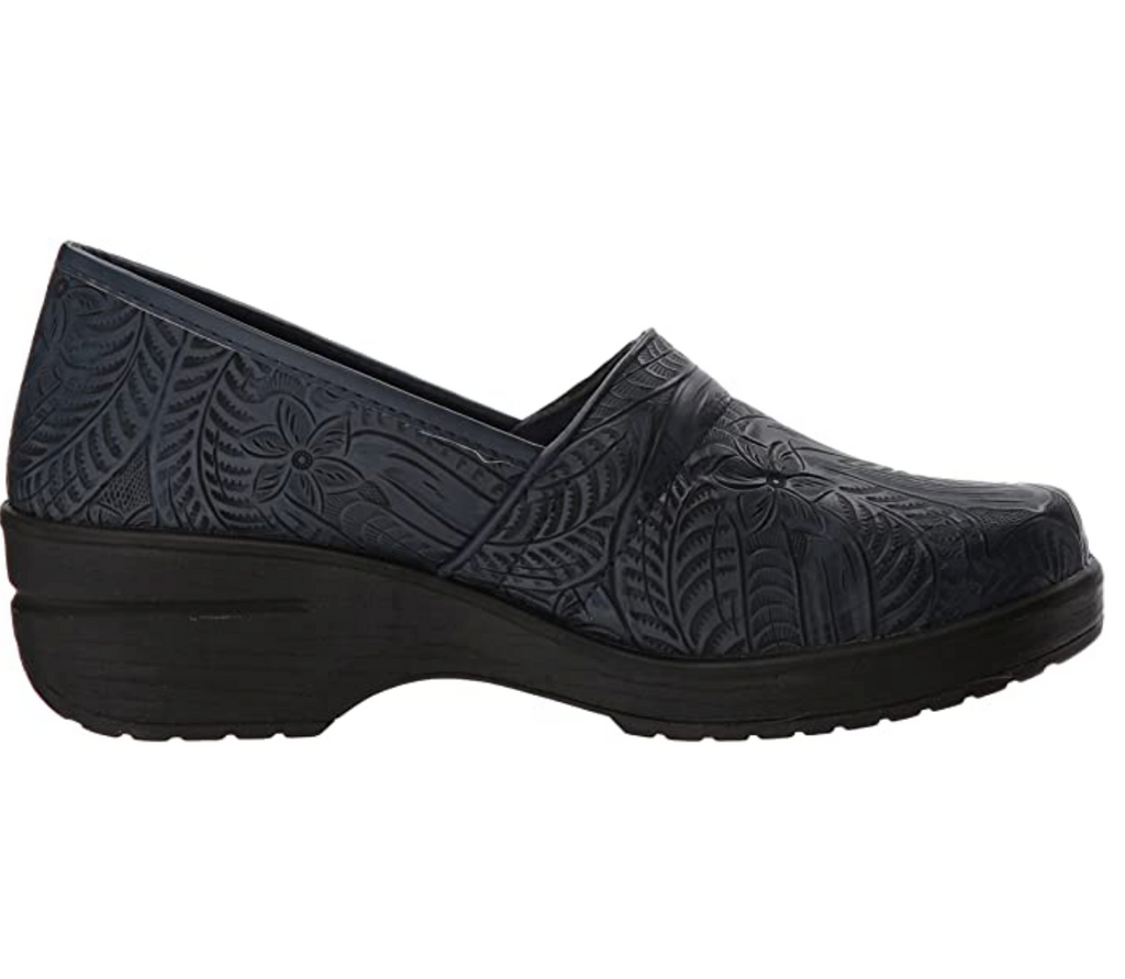 Easy Works Women's Lyndee Health Care Professional Shoe Color Blue Pop Size 8WW