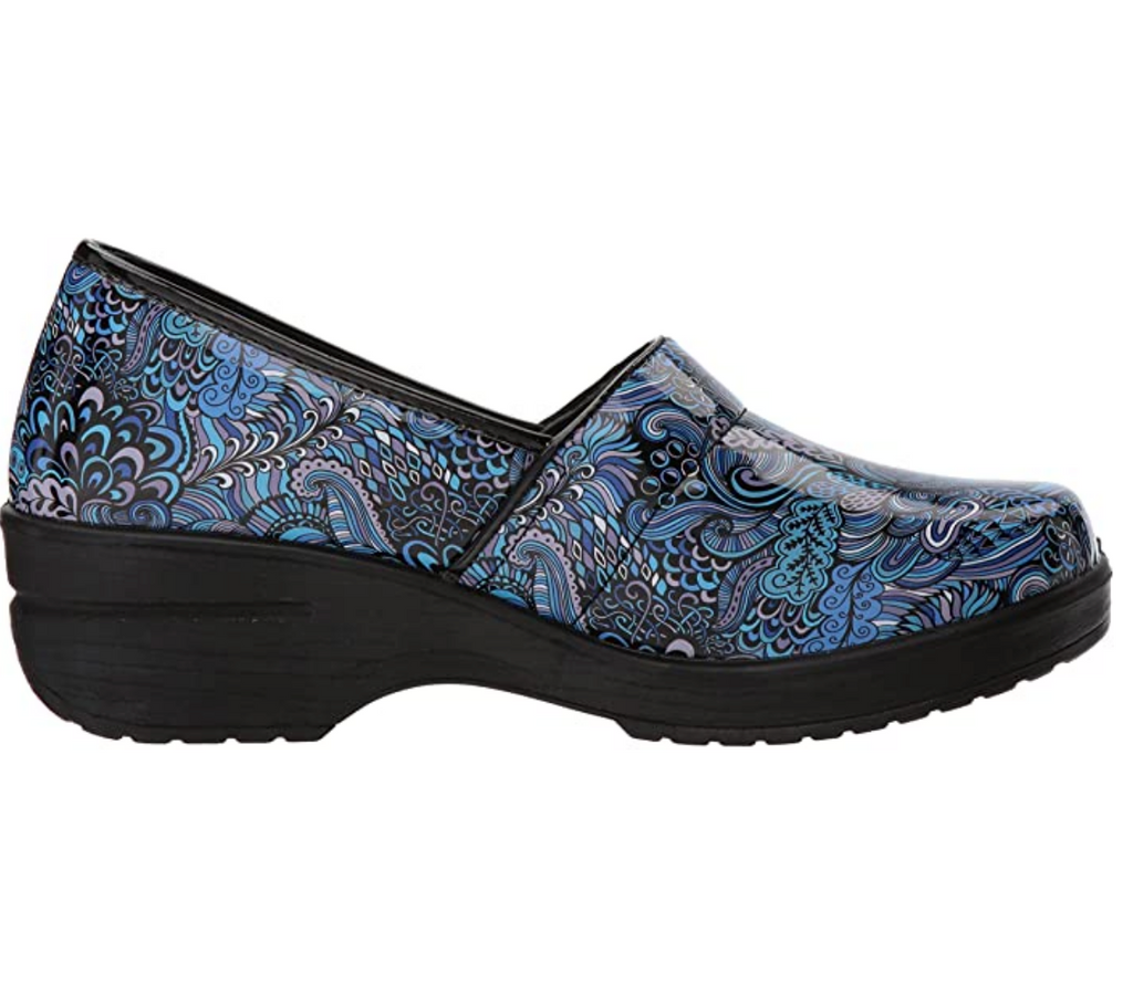 Easy Works Women's Lyndee Health Care Professional Shoe Color Blue Pop Size 8WW