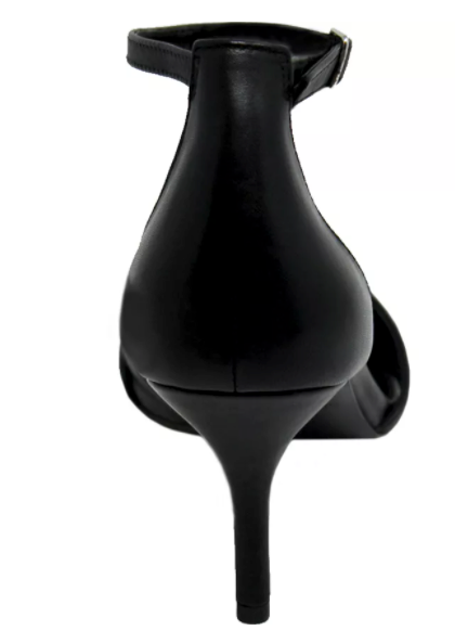 CHARLES DAVID Collection Astrid Pumps  Color Black Size 9