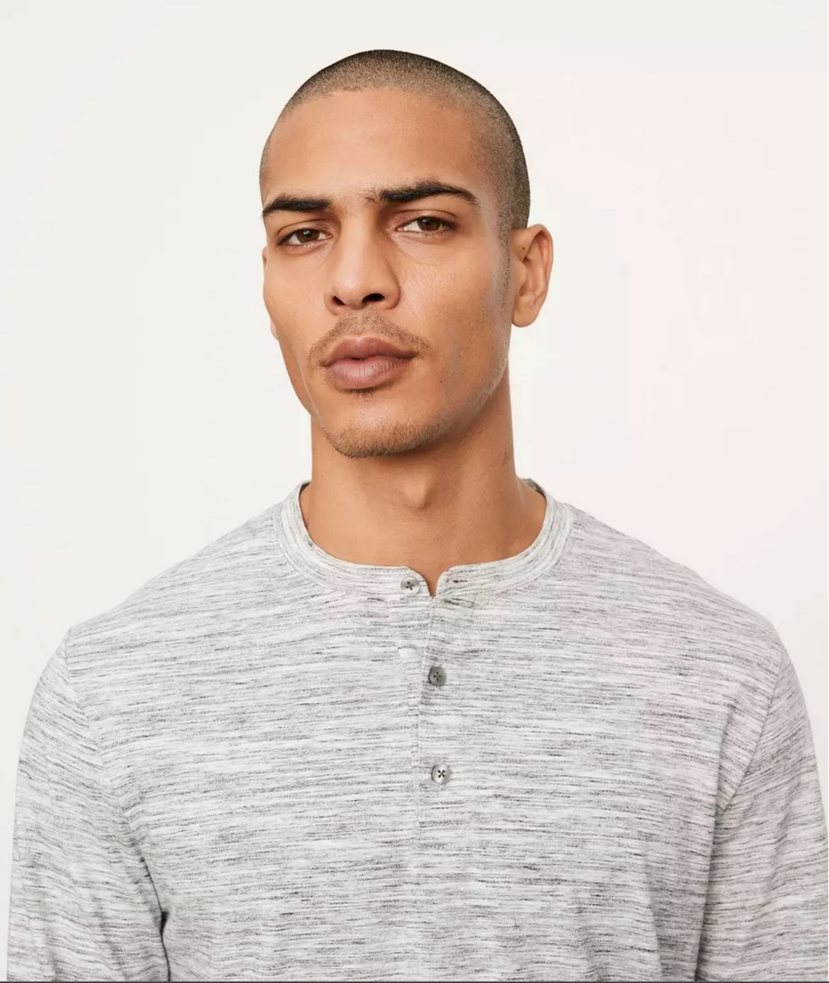 Vince Men’s Static Feeder Stripe Long Sleeve Henley   Color Gray Size M