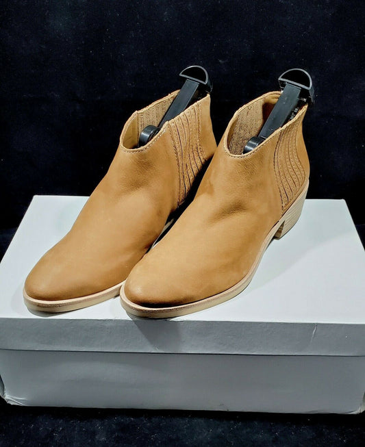 Dolce Vita Women's Towne Booties  Color Beige Size 8m