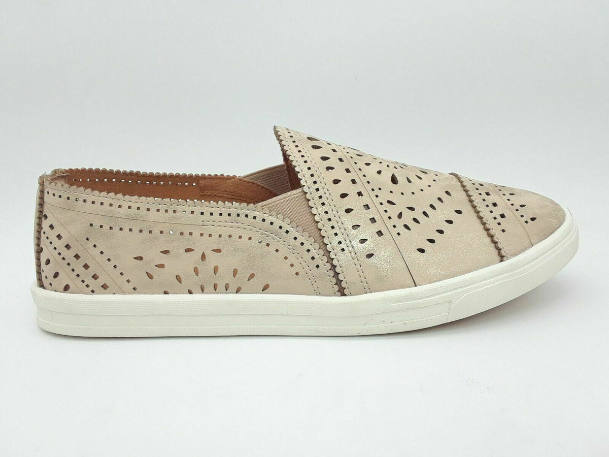 American Rag Ashanne Slip On Flats Platino Size 10.5M
