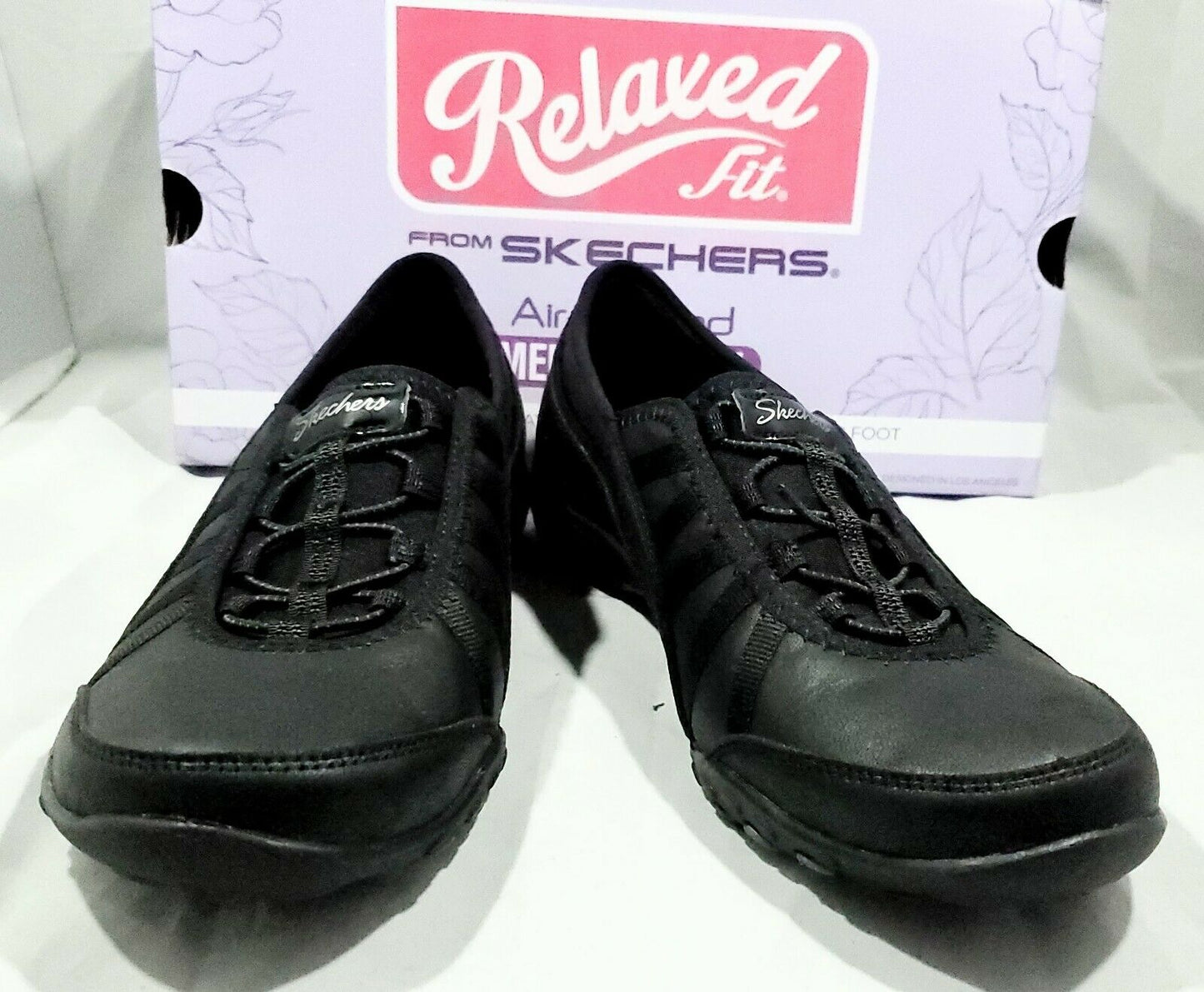 Skechers Women's Breathe-Easy-Adoring Sneaker  Color Black Size 8M