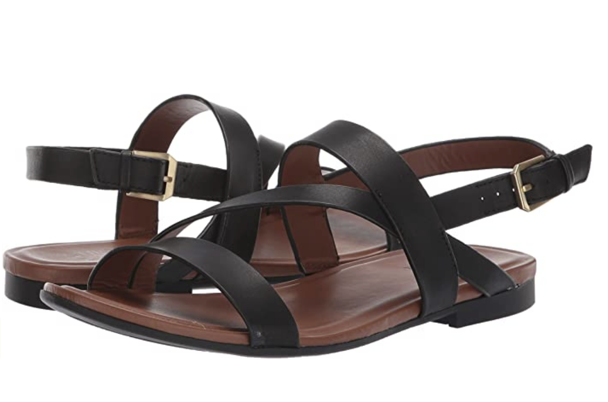 Naturalizer Women's Tru Flat Sandal Color: Black Size: 9 W