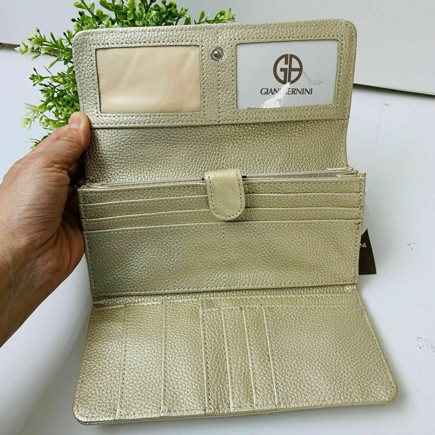 Giani Bernini Genuine Pebble Leather Bifold Wallet Gold