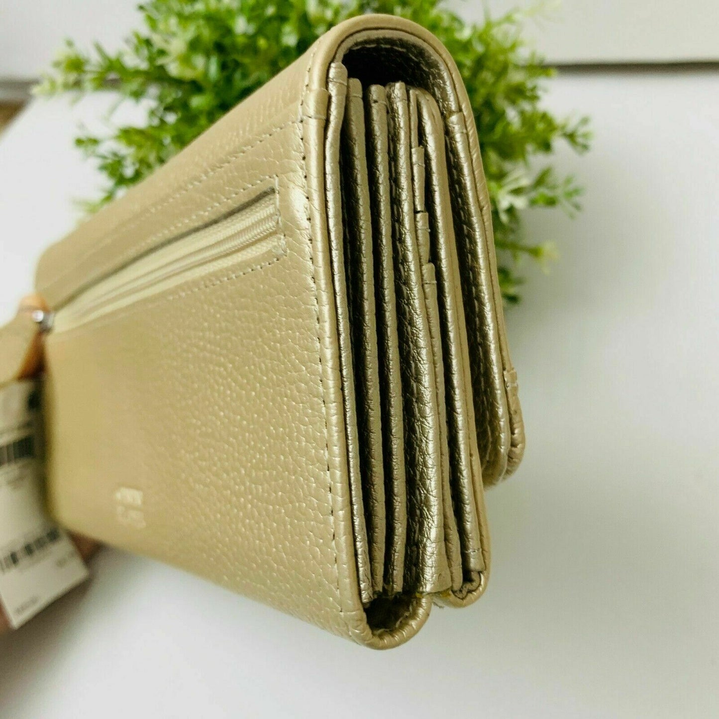 Giani Bernini Genuine Pebble Leather Bifold Wallet Gold