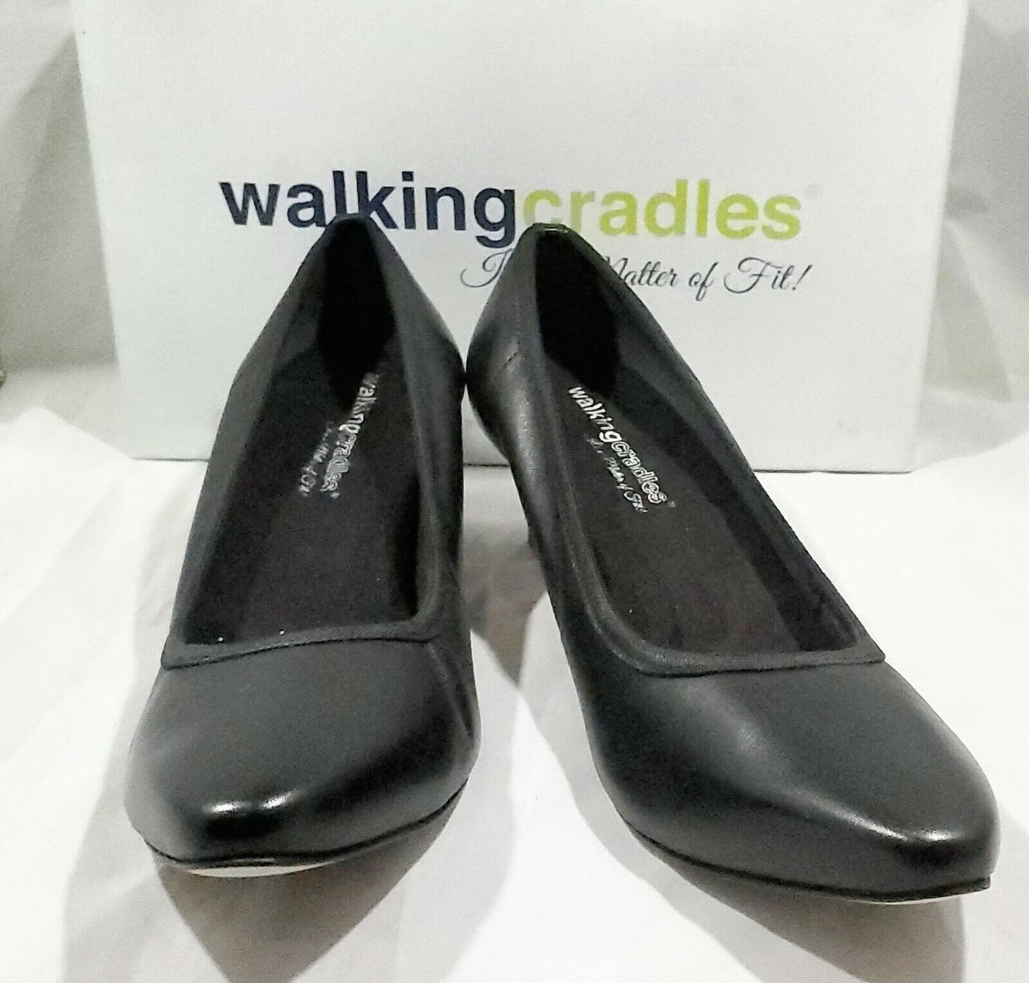 Walking Cradles Women's black izzy Pumps  size 12m
