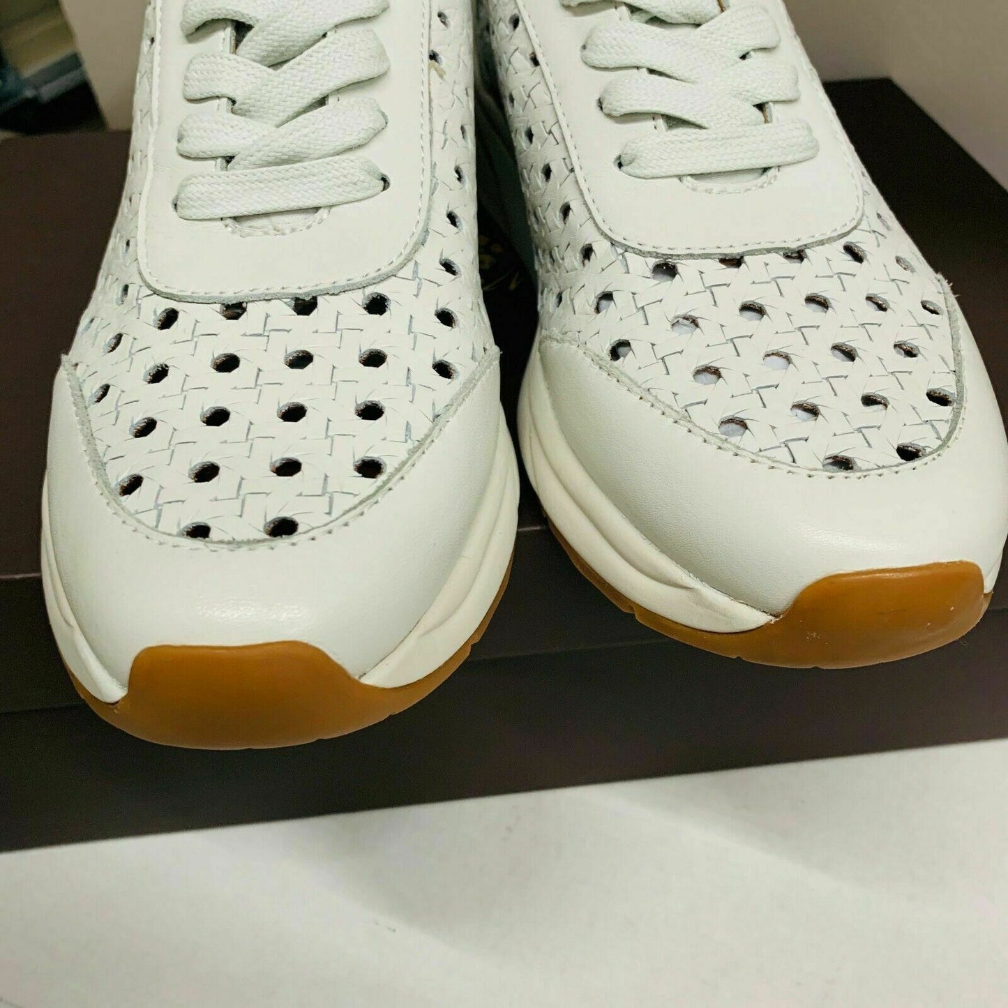Patricia Nash Milla Sneakers Women's Shoes 051LEA-WHT White