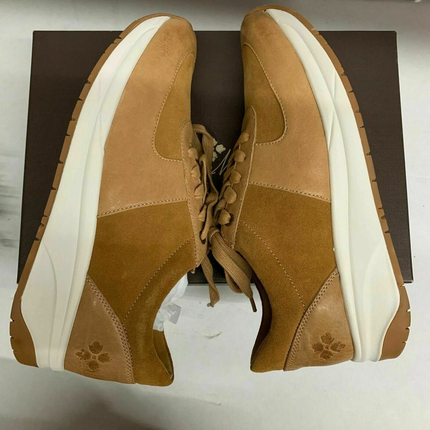 Patricia Nash Women's Milano Sneaker  Color Desert Size 5.5M