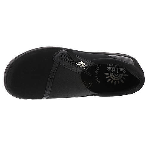 SoLite by Easy Street Women's Black Dreamy Reg $60 Size 6.5M